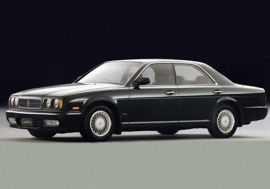  Nissan Cedric 1993 года  (фото 2 из 2)